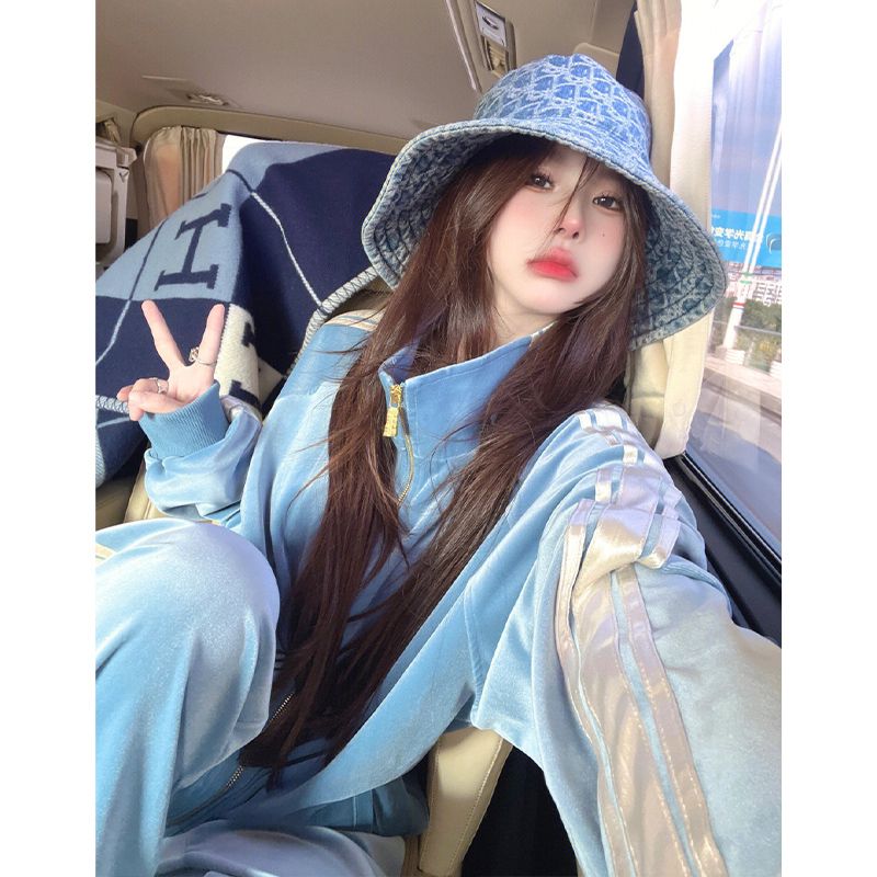 Advanced Light Blue Gold Velve - огляд і ціна Winter Clothing Matching