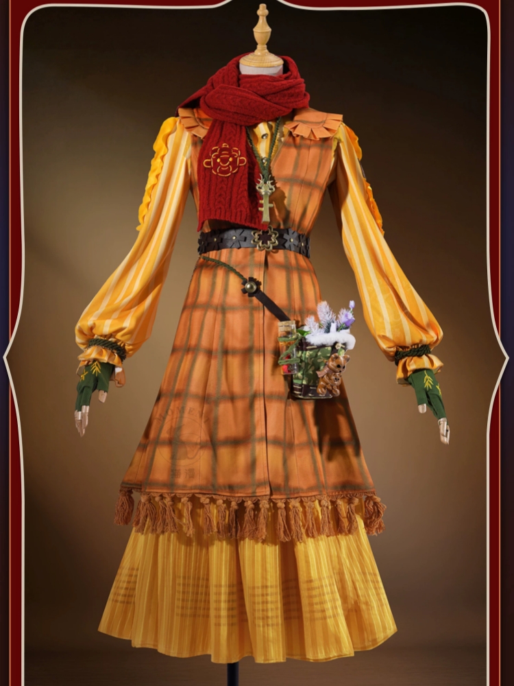 Gardener Cosplay Costume Game  - огляд і ціна Winter Clothing Game