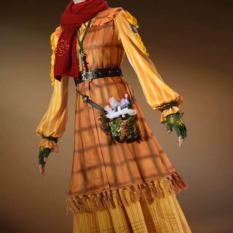 Gardener Cosplay Costume Game  - огляд і ціна Winter Clothing Game