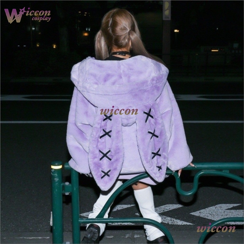 CosC Winter Clothing Women's J - огляд і ціна Winter Clothing Game